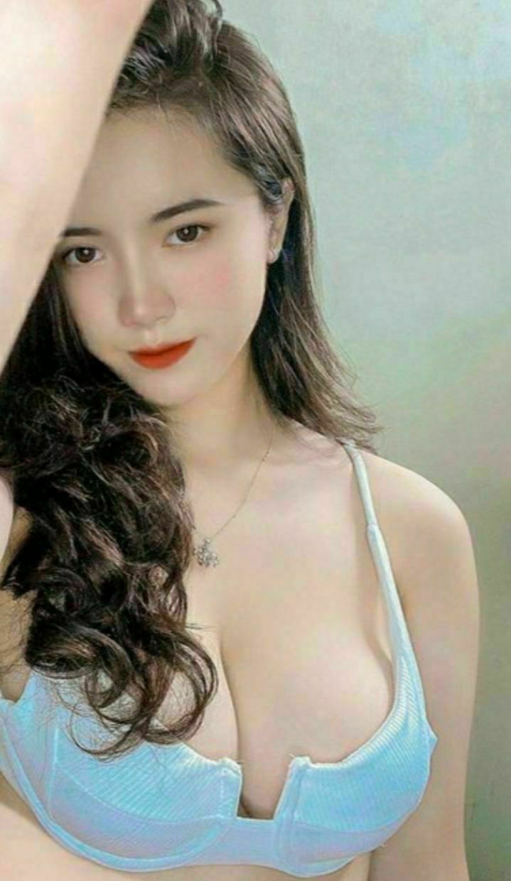 八十年代的歌一边打电话一边操她绝对真实